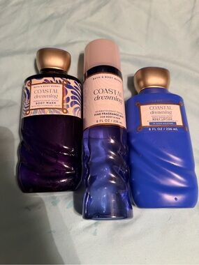 Bath & Body Works Coastal Dreaming Body Care Trio in Purple and Blue